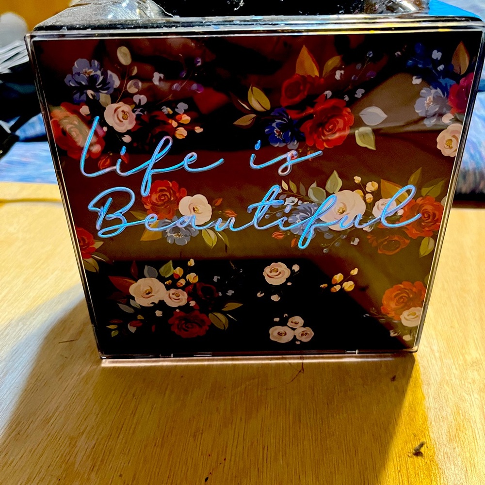 Wax warmer